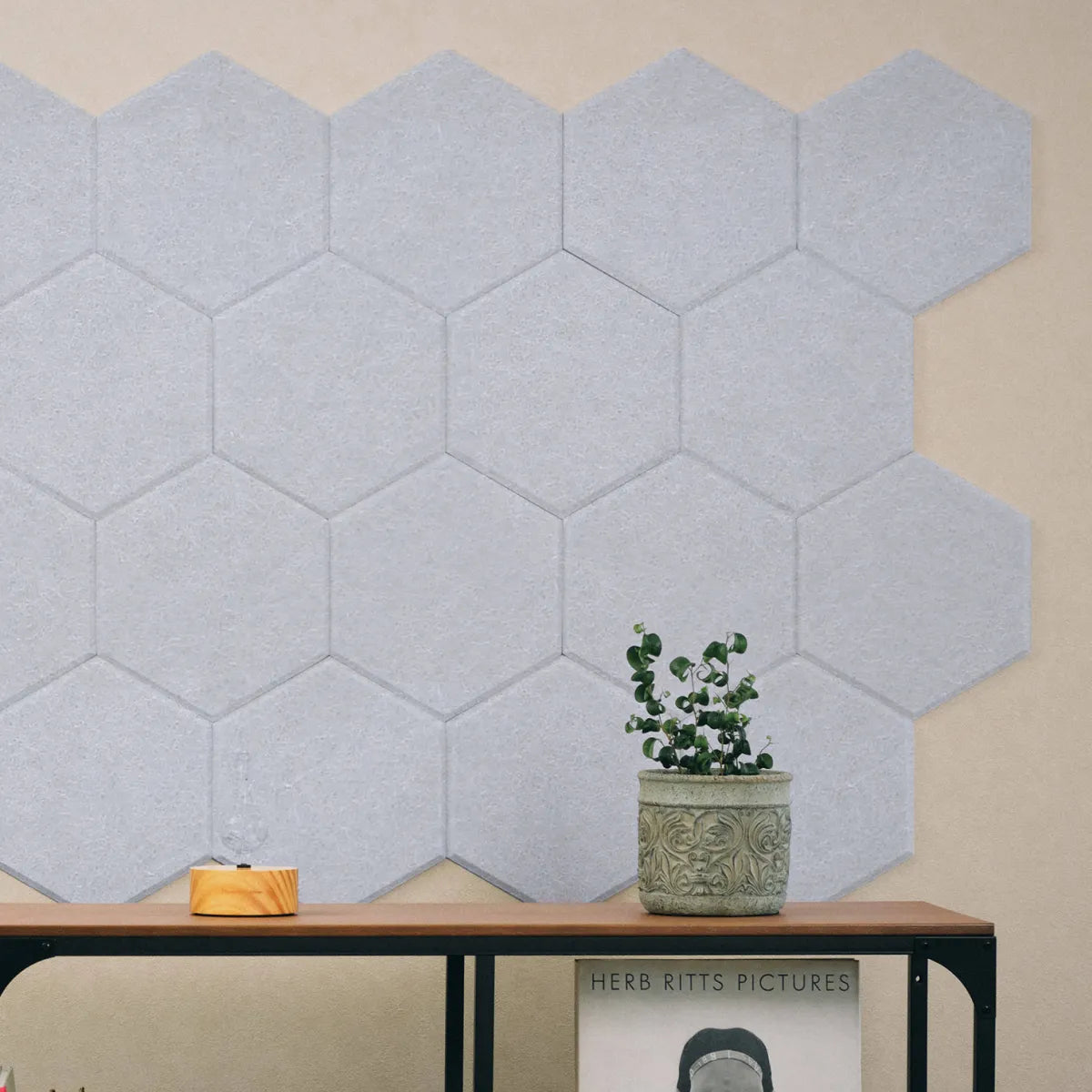 吸音パネル 「hisoka」厚さ9mm 虫ピン付属 12枚セット