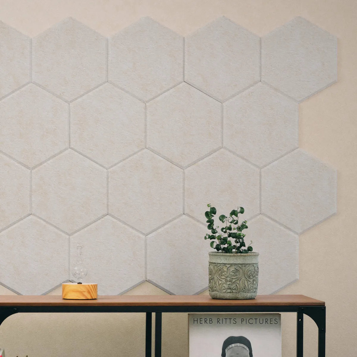 吸音パネル 「hisoka」厚さ9mm 虫ピン付属 12枚セット